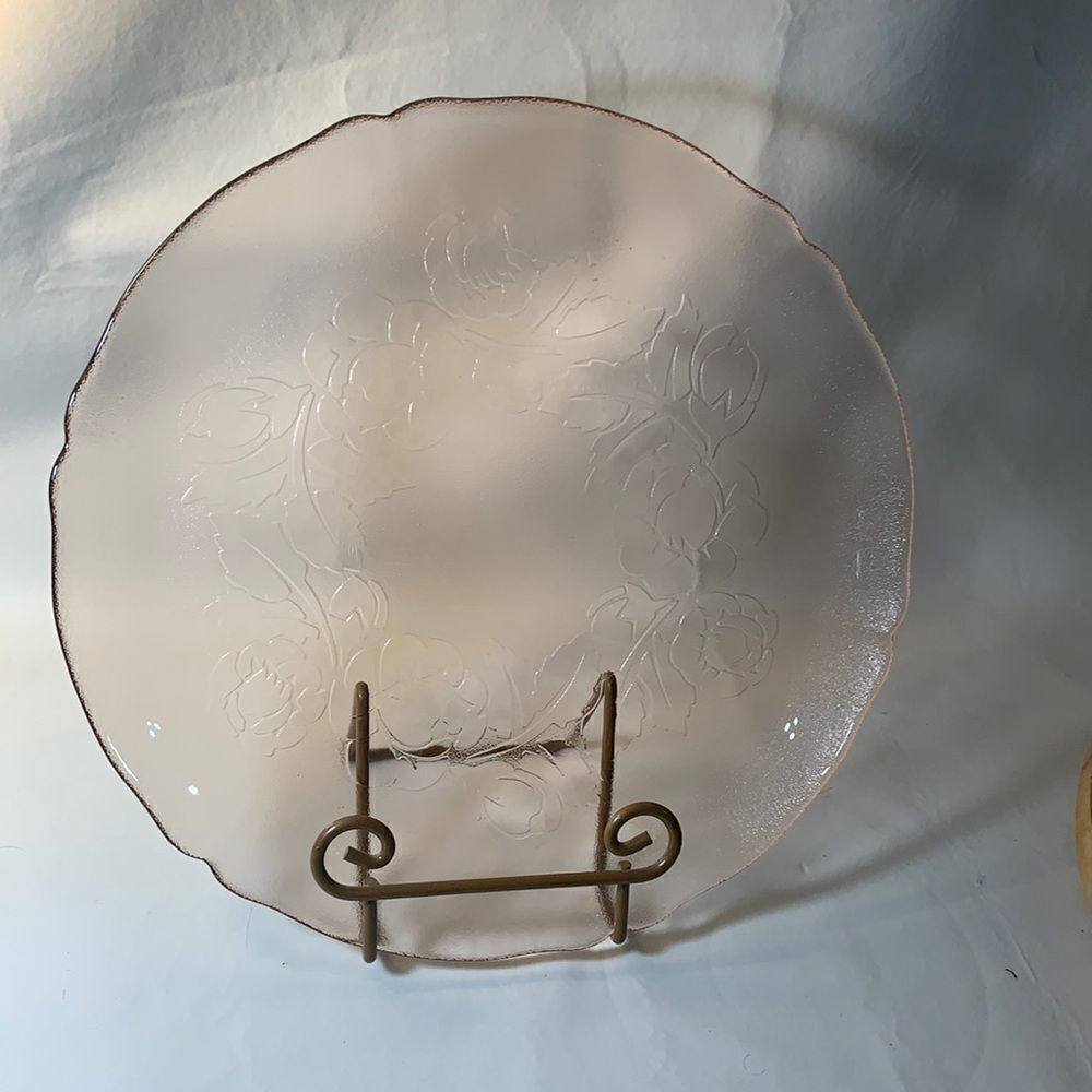 Arcoroc France Serving Plate Tulips Round Pink Vintage 12 Inches